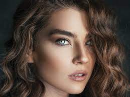 From comedic to true crime, check out the 10 podcasts that got us through 2021. Colore Dei Capelli I Trend Della Primavera 2021 Dott Solari