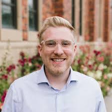 Thomas Bartee's Instagram, Twitter & Facebook