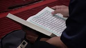 Jun 08, 2021 · kegiatan tersebut dimulai setelah sholat ashar dan diakhiri dengan sholat maghrib berjamaah diisi dengan pembacaan surat yasin dan tahlil. Surat Yasin Dan Tahlil Beserta Keutamaan Bagi Umat Muslim Yang Membacanya Kumparan Com
