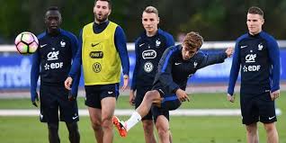 Plus de quatre ans et demi après sa dernière sélection, kévin gameiro a été convoqué en équipe de france ce dimanche 28 août par didier deschamps. Gignac Fekir Ou Gameiro Qui Est Le Mieux Place Pour Epauler Griezmann En Attaque