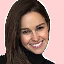 Caroline Markey's Instagram, Twitter & Facebook