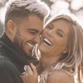 The two famous candidates lived their love story in front of the viewers. Adixia Et Paga Home Facebook