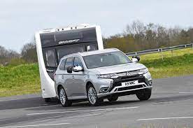 To this very common inquiry, if electric cars can tow a caravan or trailer, the categorical answer is yes. Can You Tow With An Electric Car Or A Hybrid Autocar