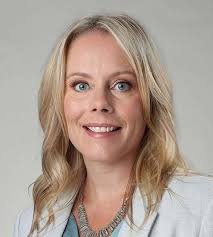 Melanie Squires's Instagram, Twitter & Facebook