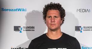 Ervin nagy is an actor and voice actor. Velvet Gumicukor Nagy Ervin Mar Pizzafutarkodott Is Tusarkut Is Viselt Mar