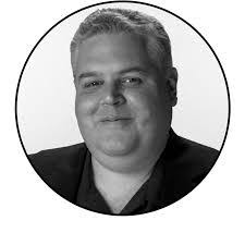 Scott Pond's Instagram, Twitter & Facebook