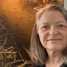 Sarah Pringle's Instagram, Twitter & Facebook