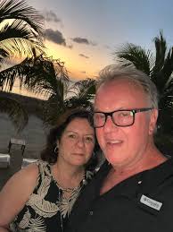 A Nashville police officer is going viral after a fan