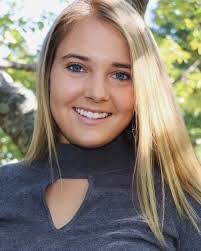 Dakota Donovan's Instagram, Twitter & Facebook