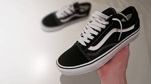 Vans is an iconic brand with many legendary sneaker silhouettes and my absolute favorite is the old skool. How To Lace Vans Old Skools Best Way On Youtube Youtube