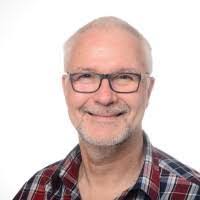 Michael Esch's Instagram, Twitter & Facebook