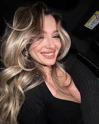 Beatrice Tonetti's Instagram, Twitter & Facebook