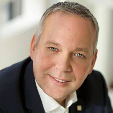 Profile for Reinhard Meusburger