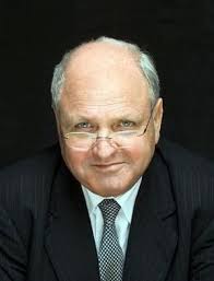 The roles of pivotal players in WTO