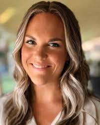 Laura Aubuchon's Instagram, Twitter & Facebook