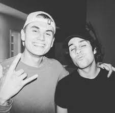 He found early success on the video sharing platform vine. Durte Dom