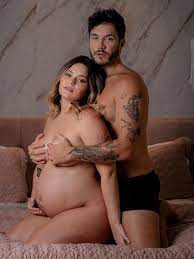 Viih Tube: grávida de sete meses, influenciadora publica foto pelada