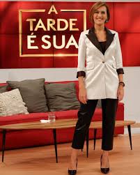 Fátima lopes was born on may 13, 1969. Saida De Fatima Lopes Das Tardes Da Tvi Levara A Corte De Ordenado De 18 Mil Euros