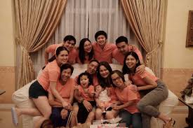 Get in touch with maine mendoza (@mainedcm) — 860 answers, 404914 likes. Maine Mendoza On Twitter Happy New Year From The Mendoza Household