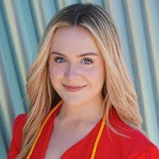 Briana Ramsey's Instagram, Twitter & Facebook