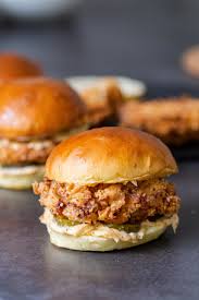 Er, not exactly, but according to my calculations—with approximately 1,000 sandwiches sold at each popeyes per day—2.5 million popeyes. Popeyes Chicken Sandwich Copycat Momsdish
