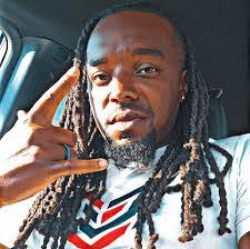 Deon Richardson's Instagram, Twitter & Facebook