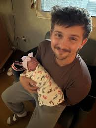 Catie Thomas (@caty_thomazz) • Instagram photos and videos