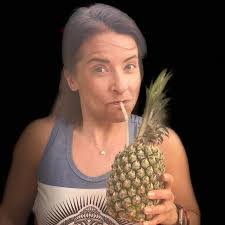 Leah Iverson's Instagram, Twitter & Facebook