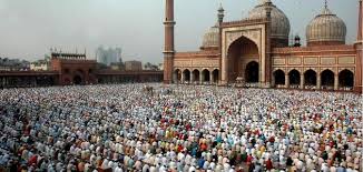 ومن أحكام صلاة العيد أنه يكره التنفل قبلها وبعدها في موضعها، حتى يفارق المصلي؛ لقول ابن عباس رضي الله عنهما: Ø¨Ø­Ø« Ø¹Ù† ØµÙ„Ø§Ø© Ø§Ù„Ø¹ÙŠØ¯ Ù…ÙˆØ¶ÙˆØ¹