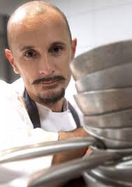 Enrico Crippa sulle orme di René Redzepi, Joan Roca e Massimo Bottura: allo  chef 3 stelle Michelin al Piazza Duomo di Alba, e allievo di Gualtiero  Marchesi, il “Grand Prix de l'Art
