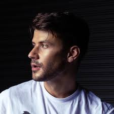 TikTok Travel Influencers & Travel TikTokers