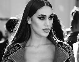 Cecilia Rodriguez Projects :: Photos, videos, logos, illustrations and  branding :: Behance