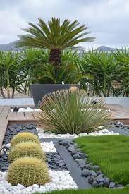 50 fotos de jardins planejados que vao inspirar voce jardin moderne amenagement paysager decoration jardin exterieur
