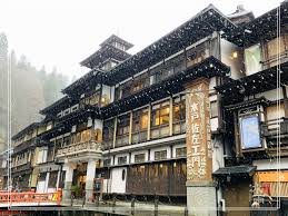銀山溫泉】2020仙台必去｜神隱少女湯屋場景｜泡湯＋吃豆腐｜山形不可錯過的浪漫網美景點入夜更美！