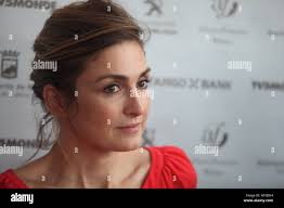 L and isabel hi-res stock photography and images