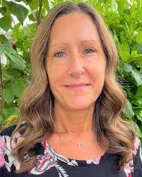 Kristen Windle's Instagram, Twitter & Facebook