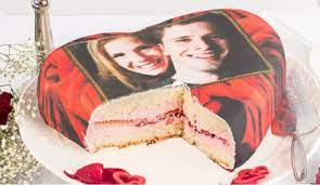 Um den eigenen kuchen selbst gestalten zu können, wählen sie zunächst eine von 2 möglichen. Leckere Fototorte Selbst Gestalten Essbare Fotos Auf Der Torte