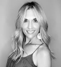 Nicki Avery's Instagram, Twitter & Facebook