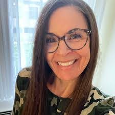 Shada King's Instagram, Twitter & Facebook