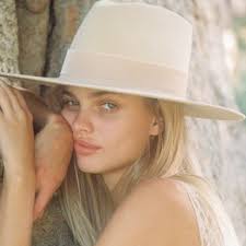 Sale! Rare lack of color cream benson hat