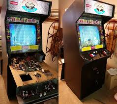 The product is a 3/4 size arcade 1 up, not the full sized refurbished cabinet with original street fighter circuit board and 25 screen. Street Fighter Ii Champion Edition Video Arcade Game For Sale Auburn Indiana