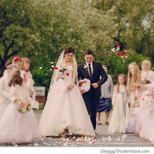 In Tschechien Und Der Slowakei Hochzeitsbrauche Bei Den Tschechen Und Slowaken Hochzeit Brauche Russische Hochzeit Hochzeitsbrauche