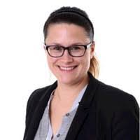 Larissa Webster's Instagram, Twitter & Facebook