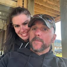 Happy birthday to the adorable pup, Pompompurin! 🎂💛