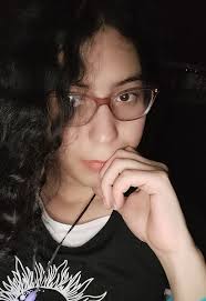 Gamer seeking partner for Gears of War and Magic: The Gathering