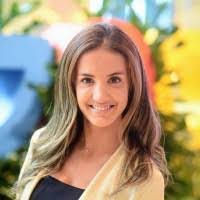 Laura Pflug's Instagram, Twitter & Facebook