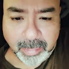 I'm looking for someone special to spend the Christmas with and I haven't  found anyone yet 😔