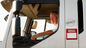 Conducteur routier / conductrice routière de transport de m (h/f). Quand Les Conducteurs Retraites Reprennent Du Service Transport Info