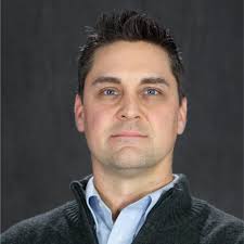 Daniel Moyle's Instagram, Twitter & Facebook