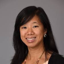 Gloria Tran (@DoctorGlo_MD)